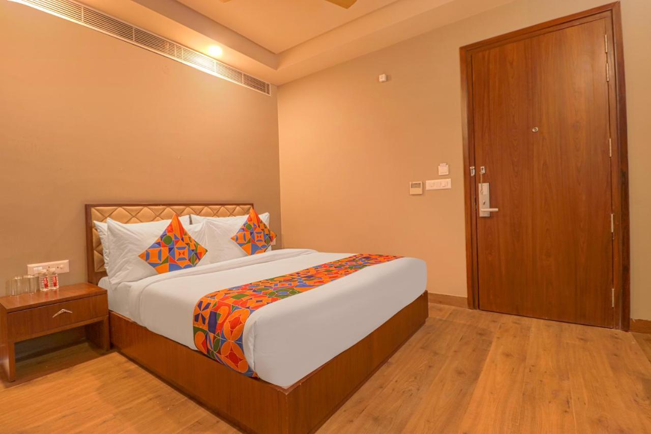 Fabhotel Prime Shanit 德里 外观 照片