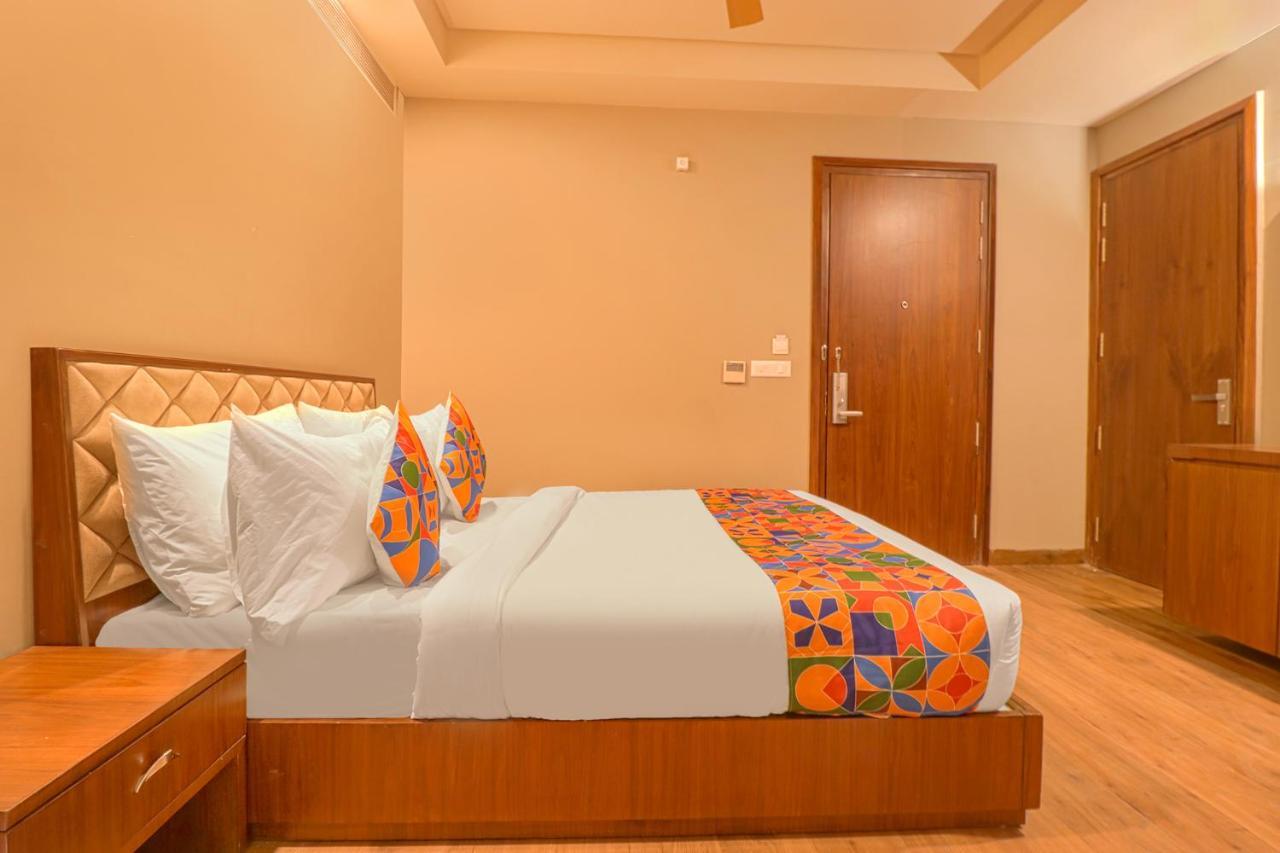 Fabhotel Prime Shanit 德里 外观 照片